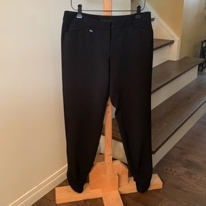 Black size 0 - 7/8 length pant WHBM